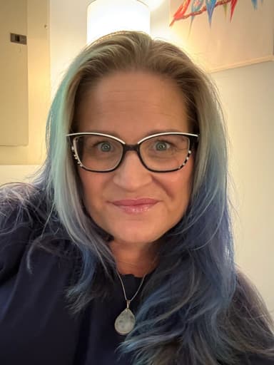 Sarah Livingston, LCSW, adolescent trauma therapist